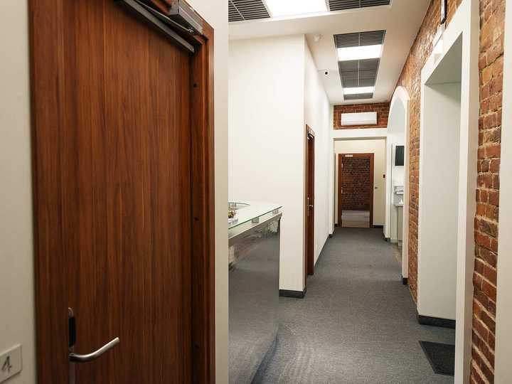 gallery image 0