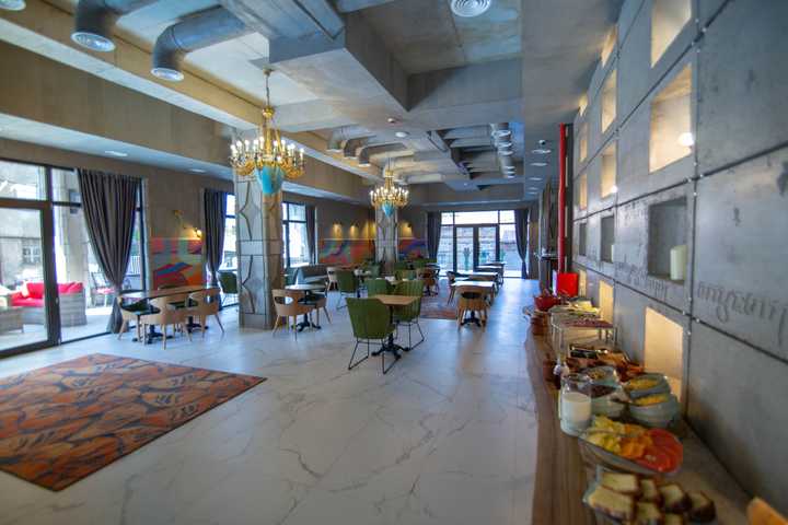 gallery image 0