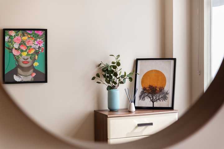 gallery image 0