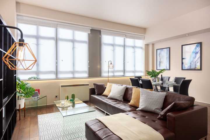 gallery image 0