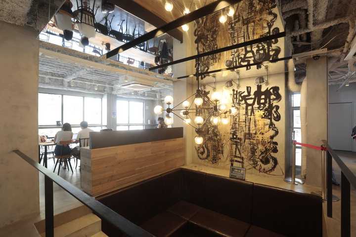 gallery image 10
