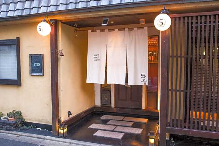 gallery image 12