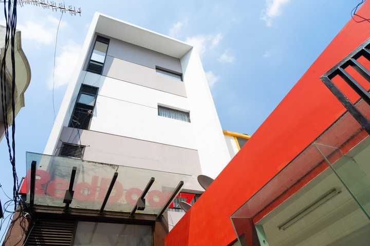 gallery image 0