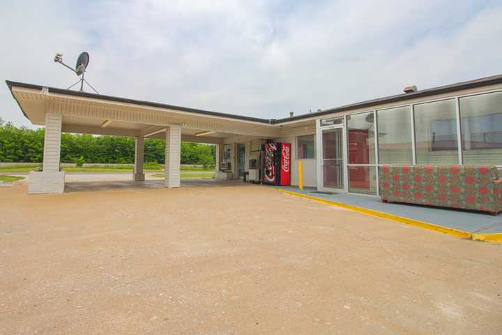 gallery image 9