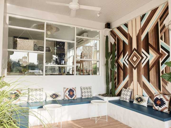 gallery image 0