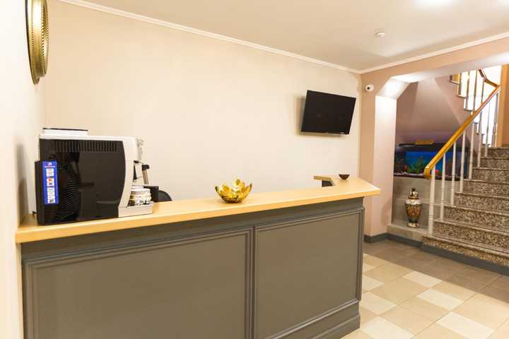 gallery image 0