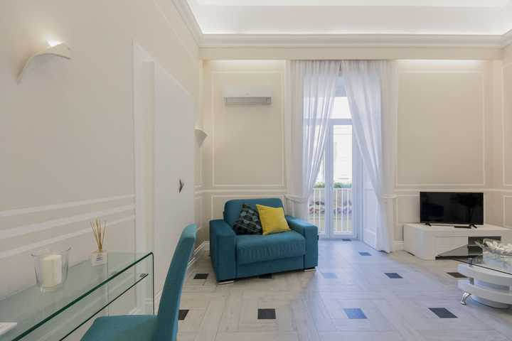 gallery image 0