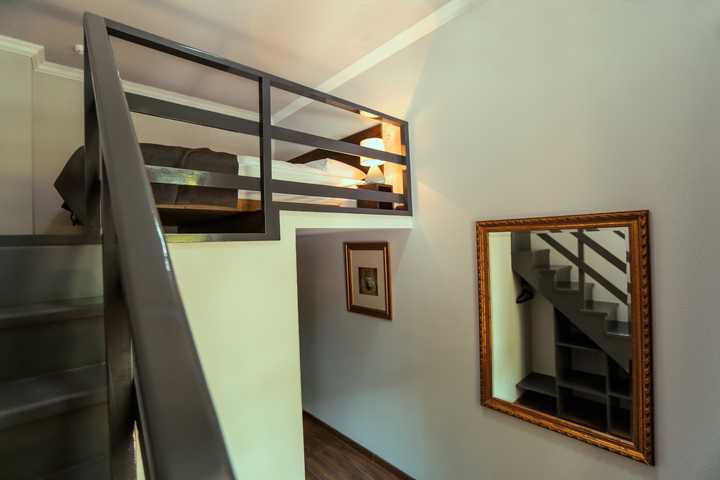 gallery image 0