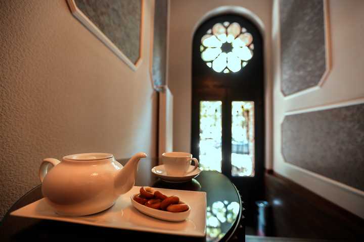 gallery image 0