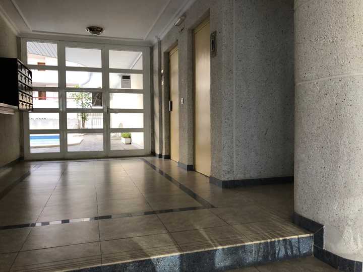 gallery image 0