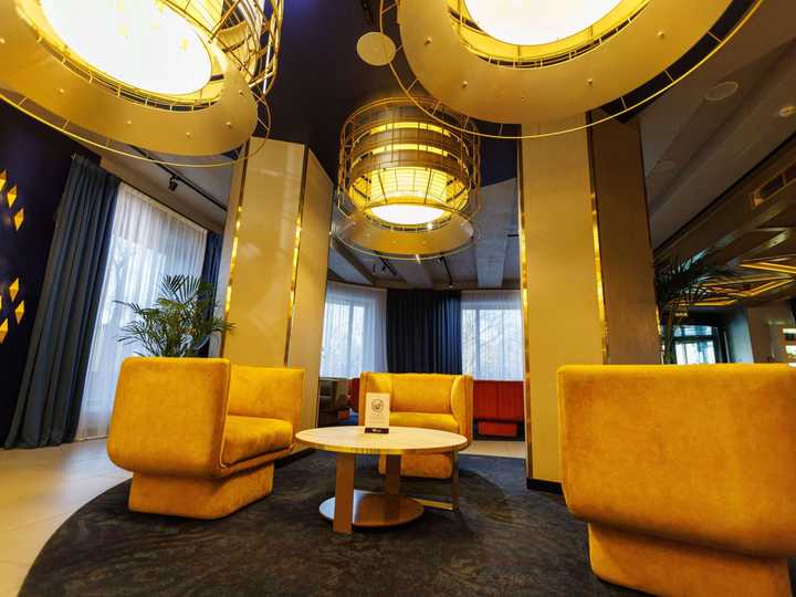 gallery image 12