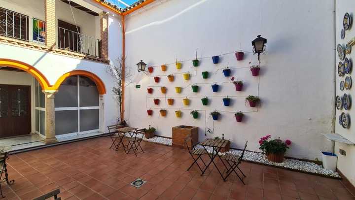 gallery image 0