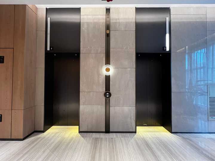 gallery image 0