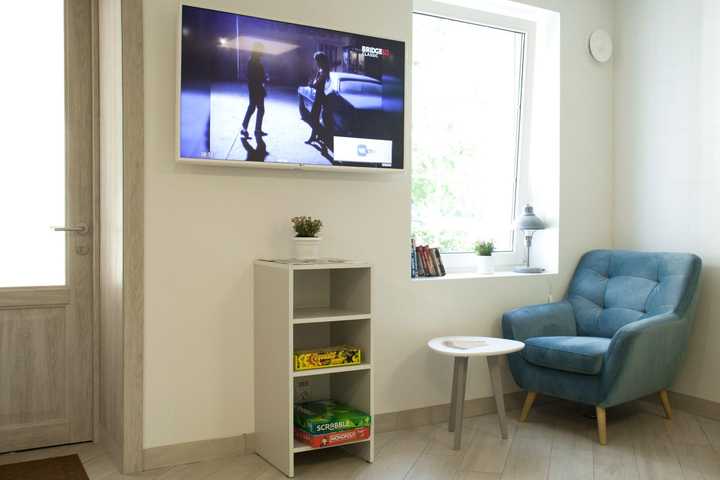 gallery image 0