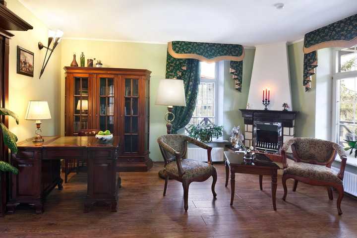 gallery image 0