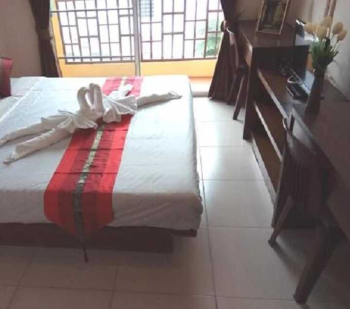 gallery image 11
