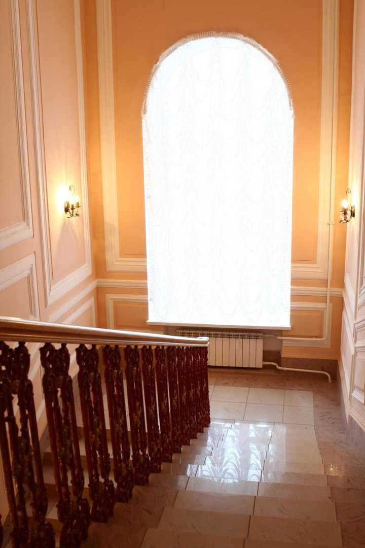 gallery image 0