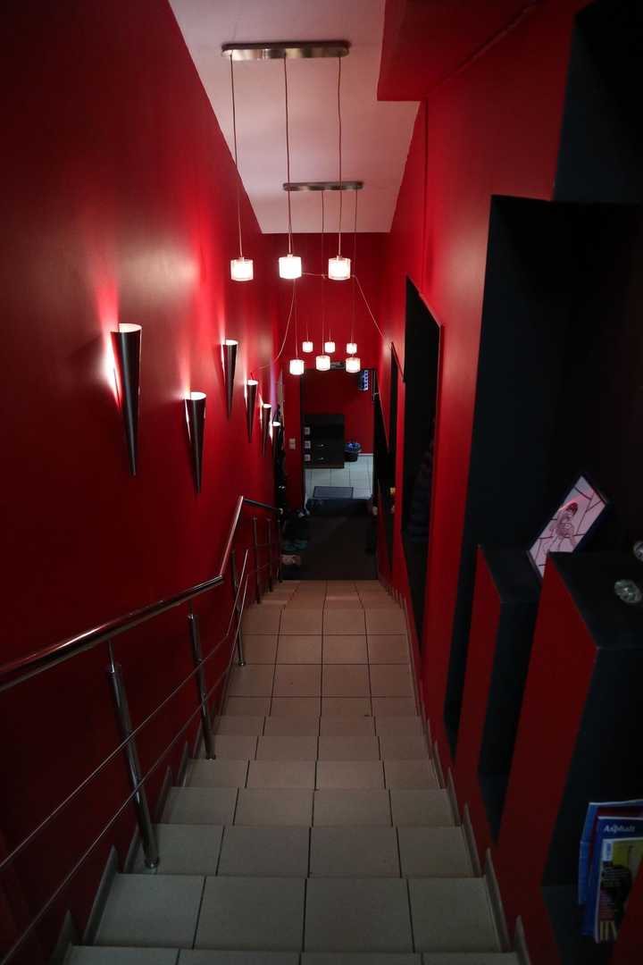 gallery image 0