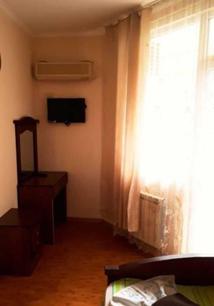 gallery image 0
