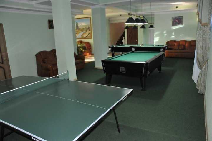 gallery image 0