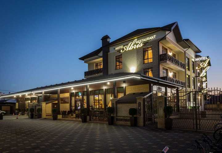gallery image 4