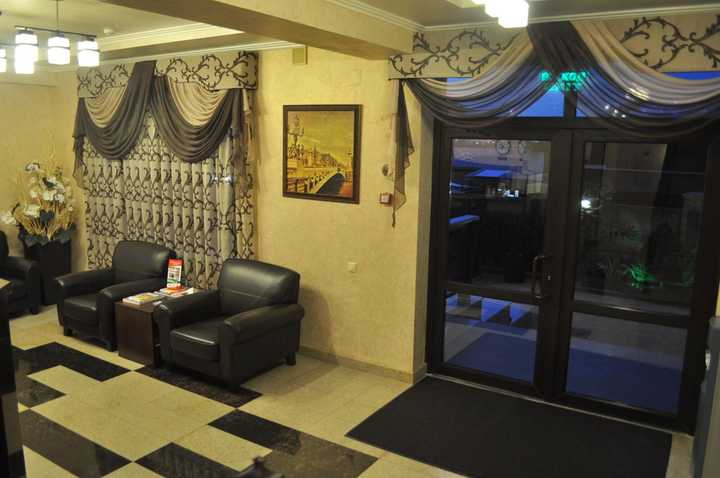 gallery image 0