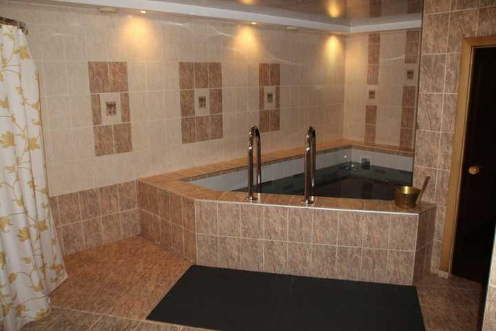 gallery image 0
