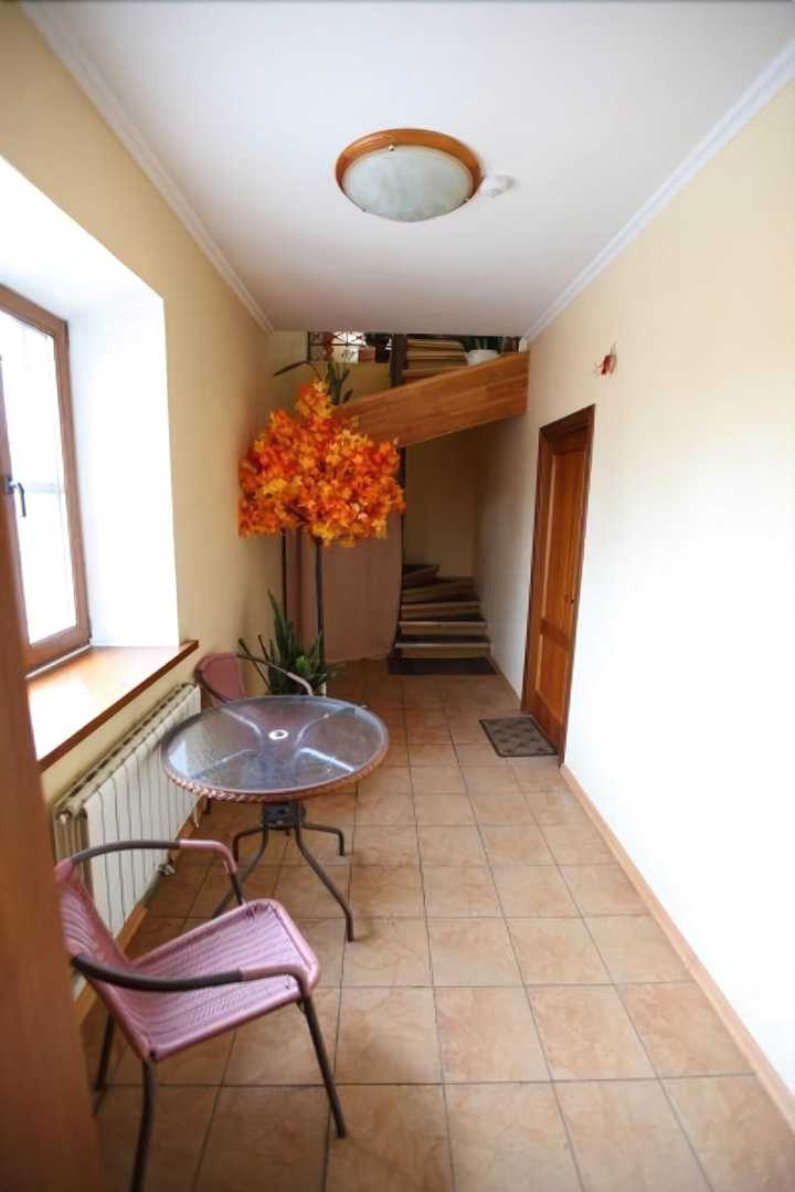 gallery image 13