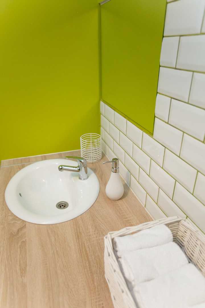 gallery image 0