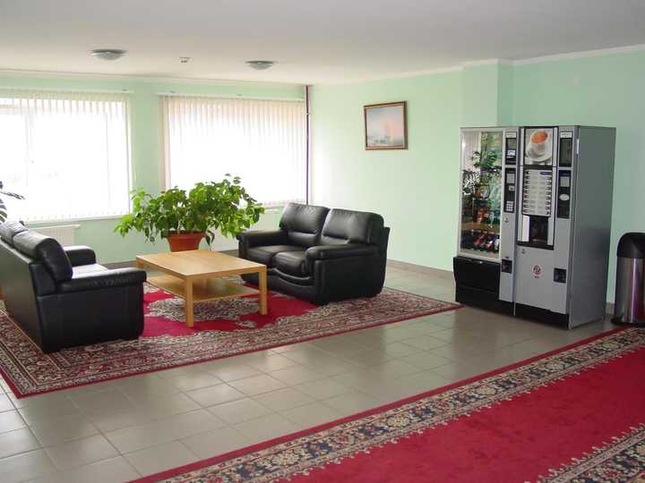 gallery image 0