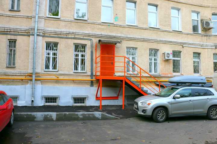 gallery image 0