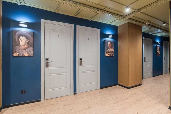 gallery image 0