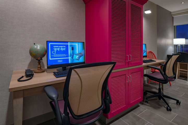gallery image 0