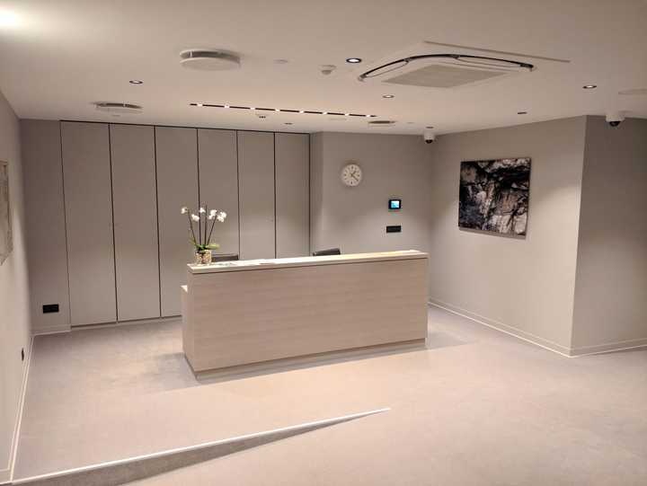 gallery image 0