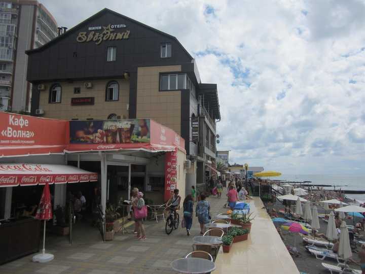 gallery image 0
