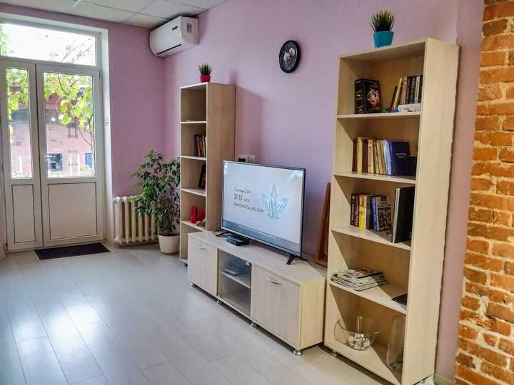 gallery image 0