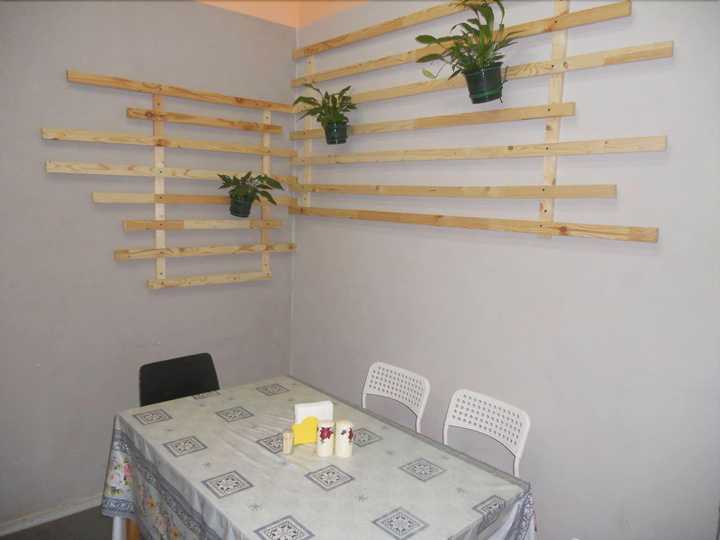gallery image 0