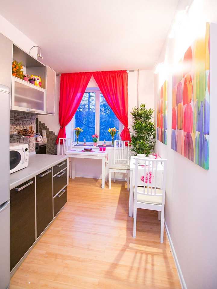 gallery image 0