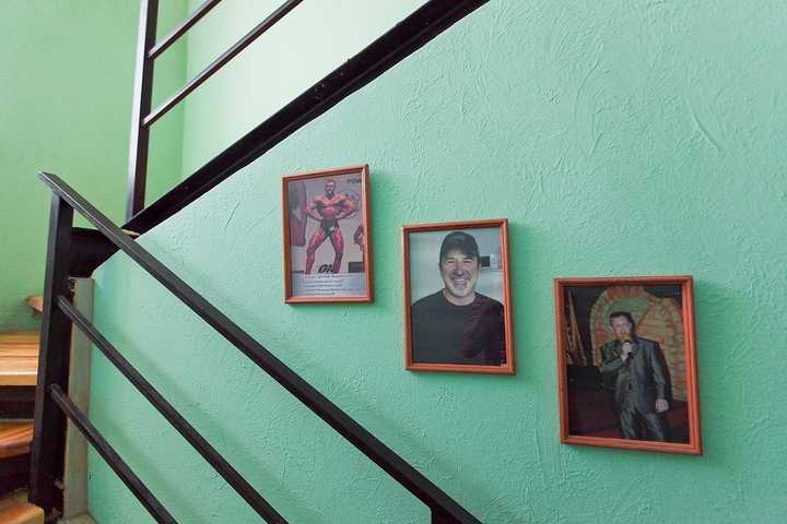 gallery image 0