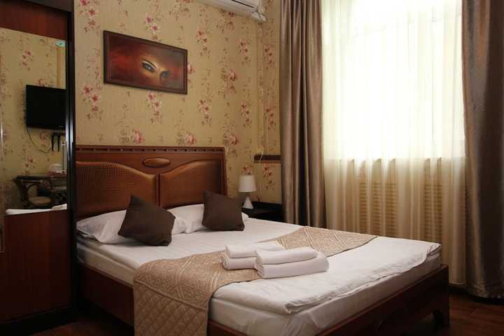 gallery image 0