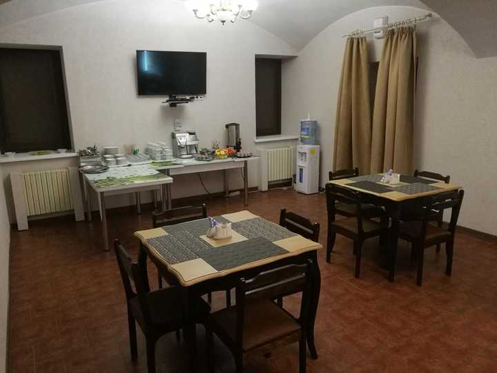 gallery image 9