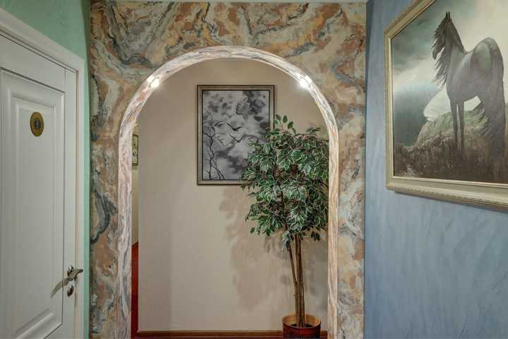 gallery image 7