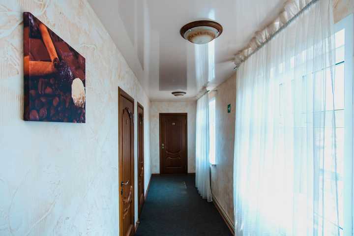 gallery image 0