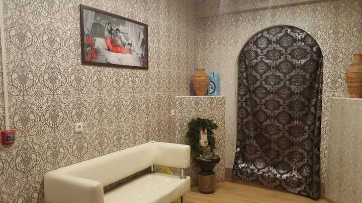 gallery image 0