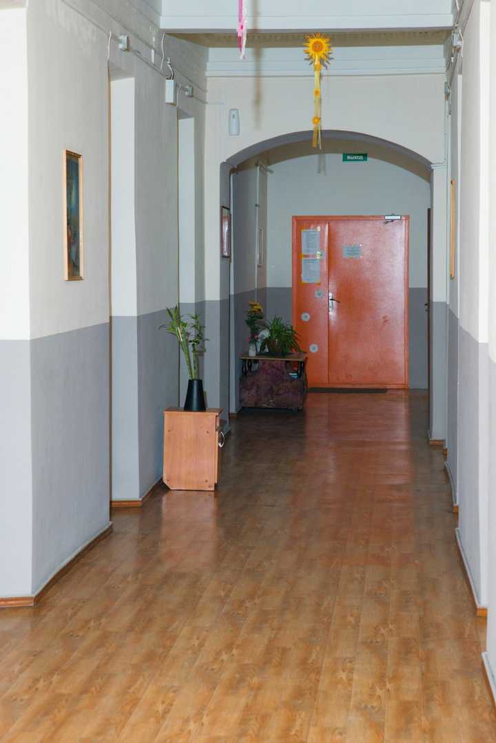 gallery image 0