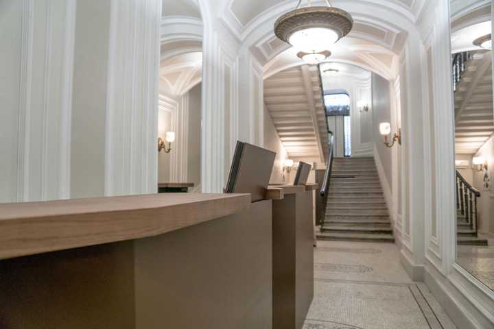 gallery image 0