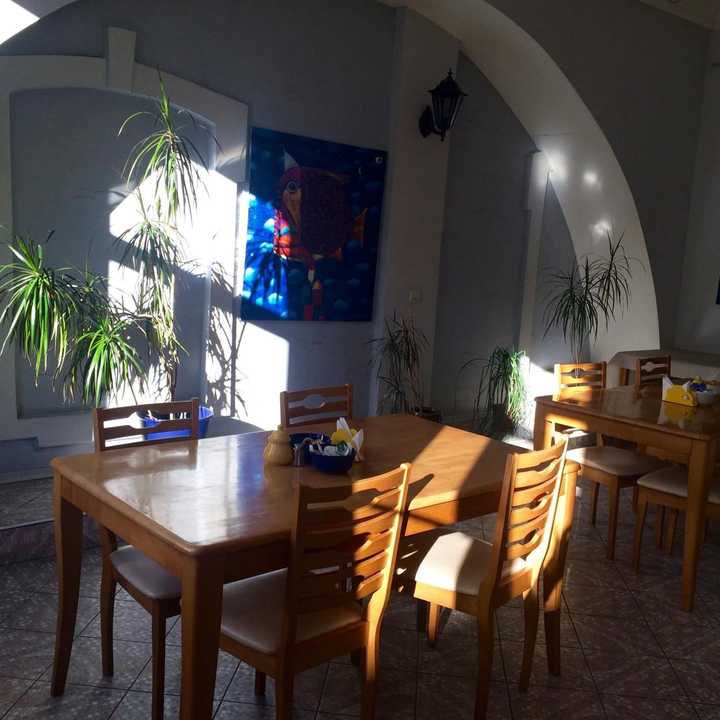 gallery image 0