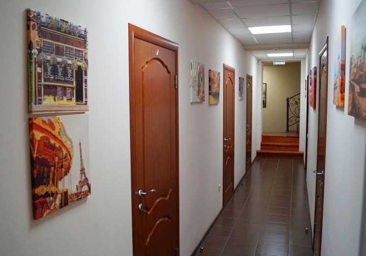 gallery image 0