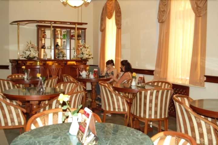 gallery image 0