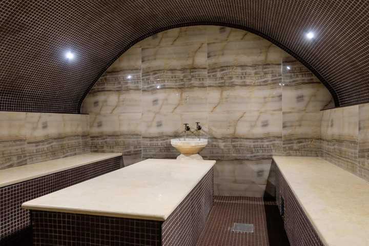 gallery image 0